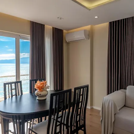 Skyline Penthouse With Sea View Apartment *