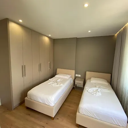 Skyline Penthouse With Sea View Sarandë